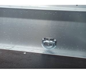 Przyczepy dwuosiowe do 750 kg